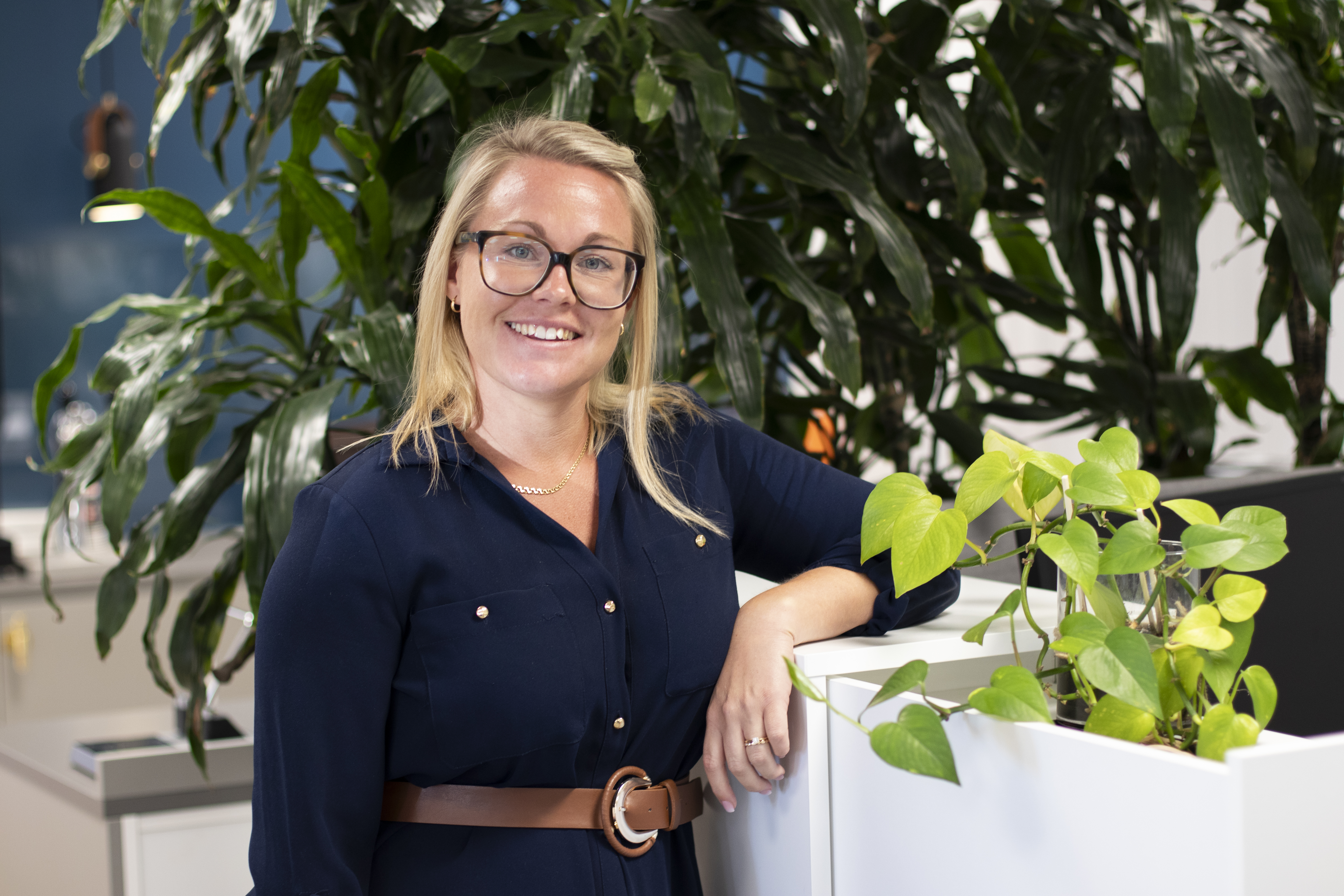 Isabel på kontoret